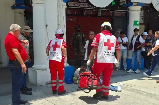 ¡Aterrizó! Voló por los aires en Los Portales de Lerdo 